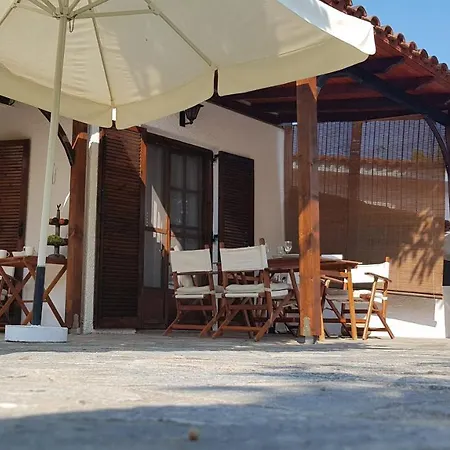 Konstantinos's Luxury Sani Száni-part