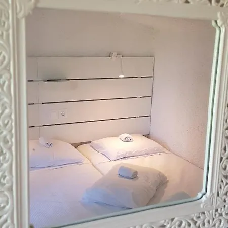 Konstantinos's Luxury Sani * Száni-part