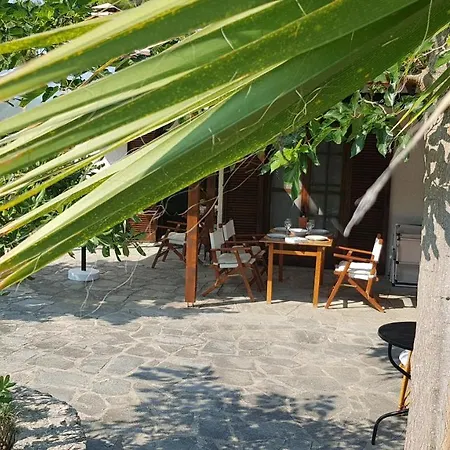 Konstantinos's Luxury Sani * Száni-part