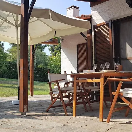 Konstantinos's Luxury Sani Tatil Evi *